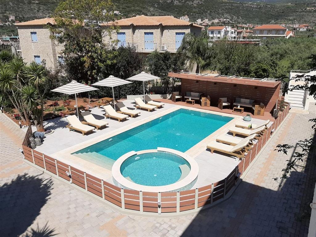 Athina Apartments Stoúpa エクステリア 写真