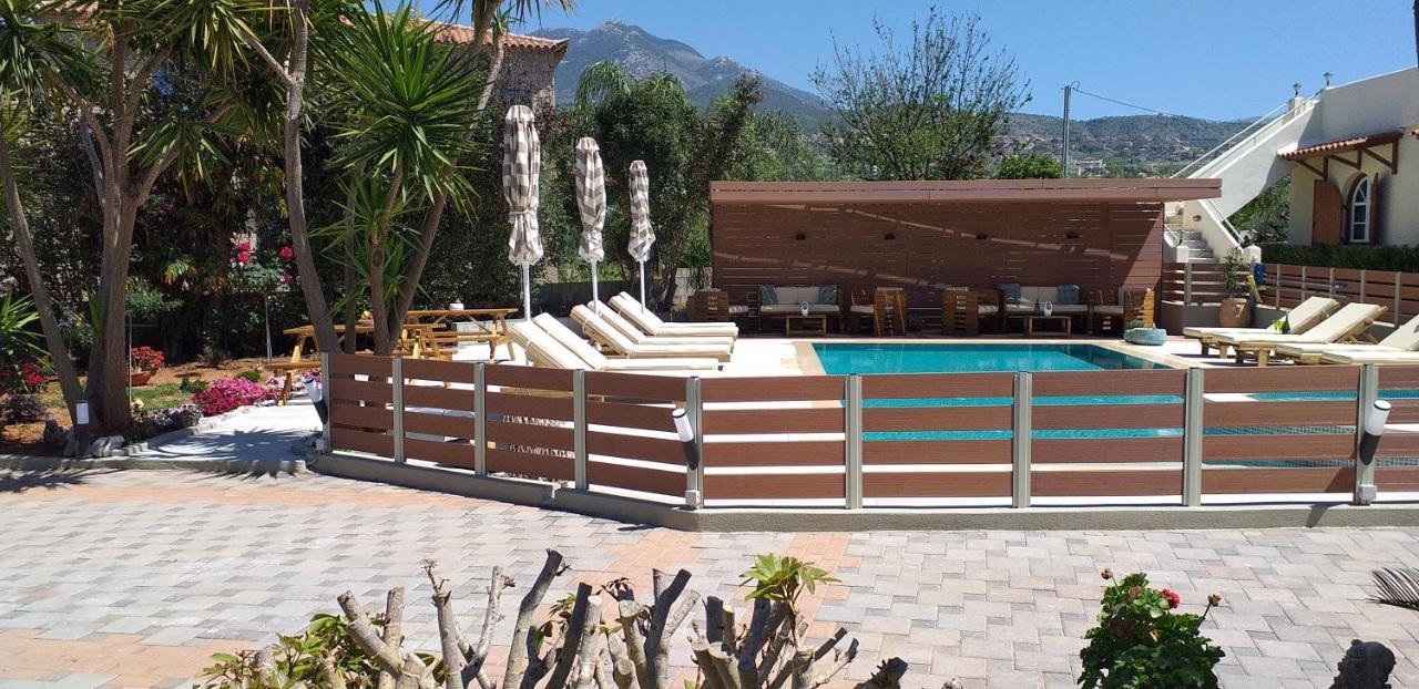 Athina Apartments Stoúpa エクステリア 写真