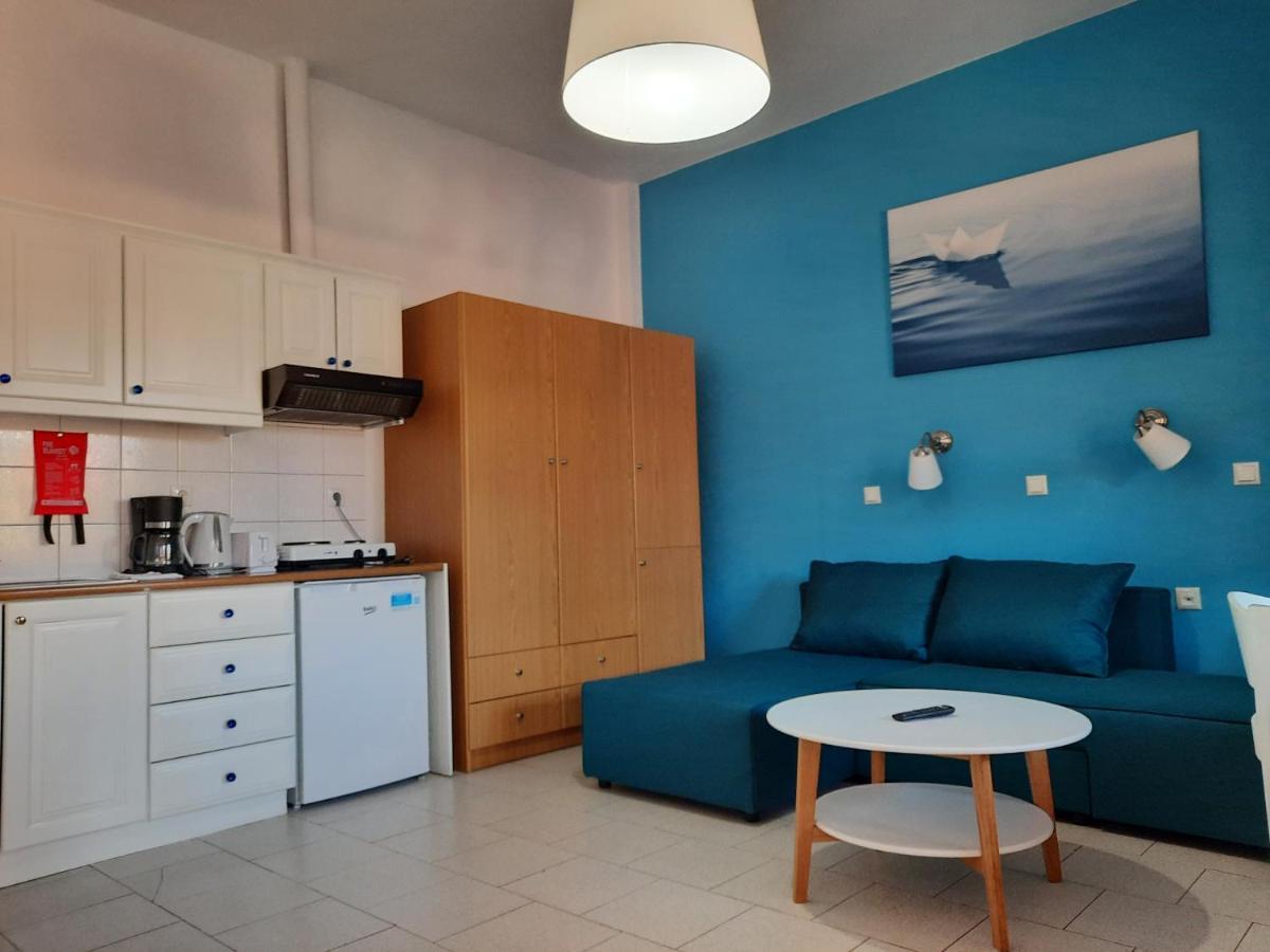 Athina Apartments Stoúpa エクステリア 写真