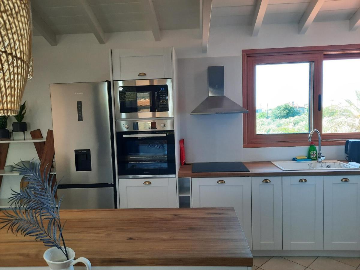 Athina Apartments Stoúpa エクステリア 写真