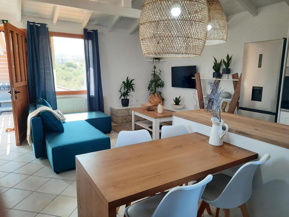 Athina Apartments Stoúpa エクステリア 写真