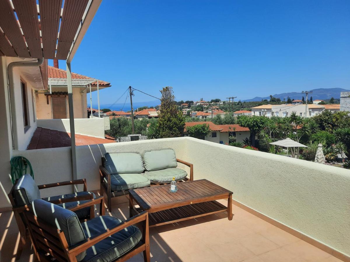 Athina Apartments Stoúpa エクステリア 写真